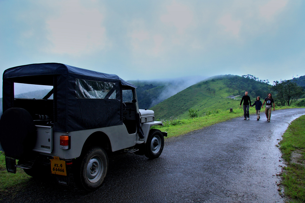 jeep safari;