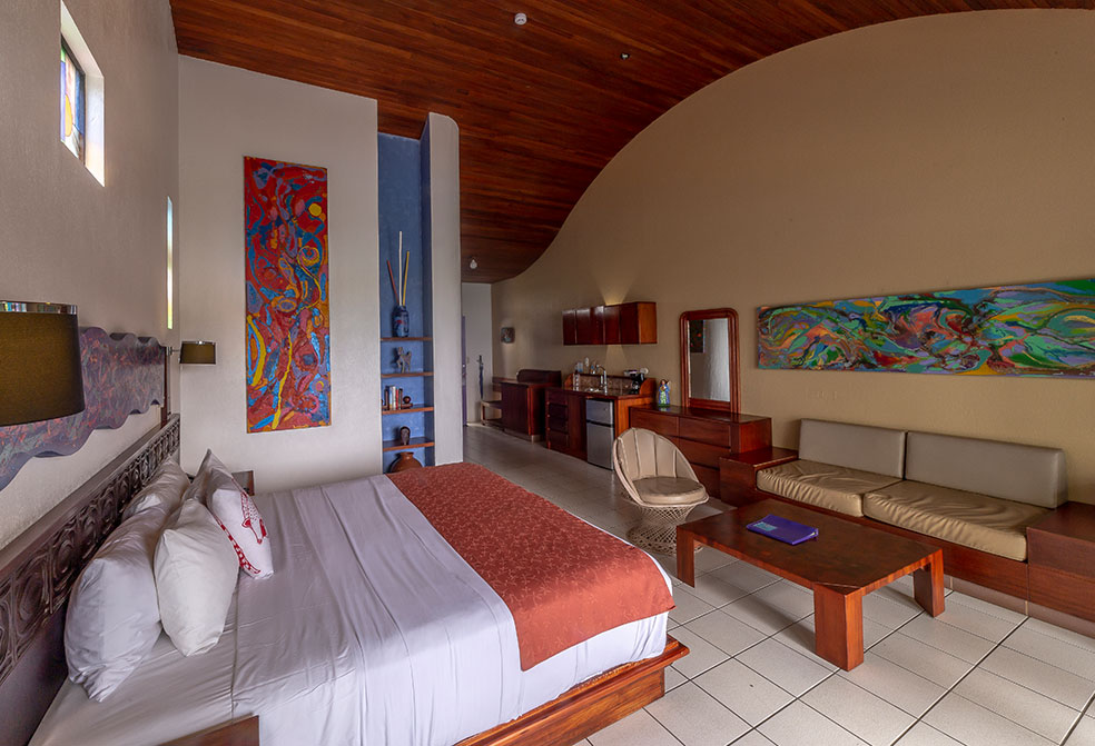 Perfect stay in lovely cottage style resort and spa hotel in Costa Rica