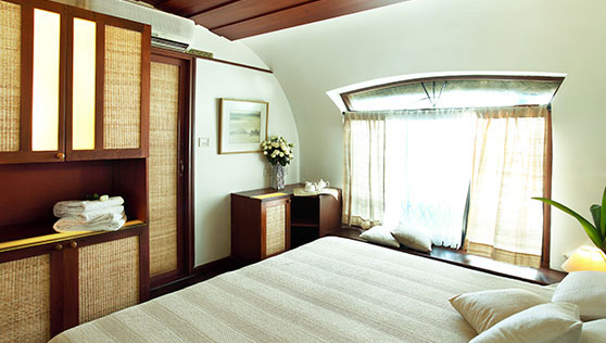 Bedroom in the houseboat Xandari Riverscapes Allepey Kerala