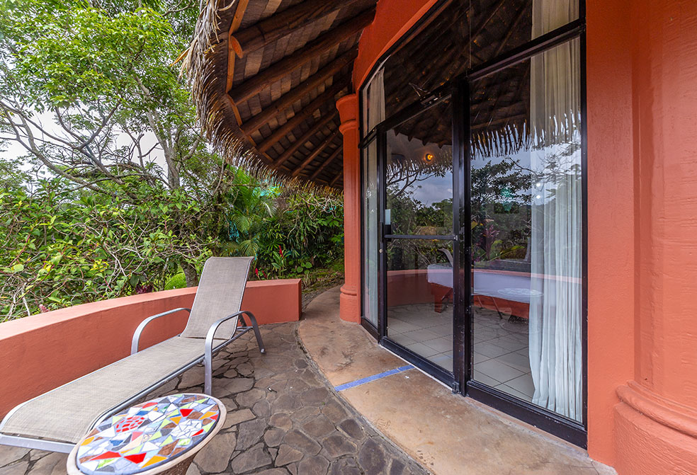 Stay in sunny paradise of Costa Rica with the best resort and spa