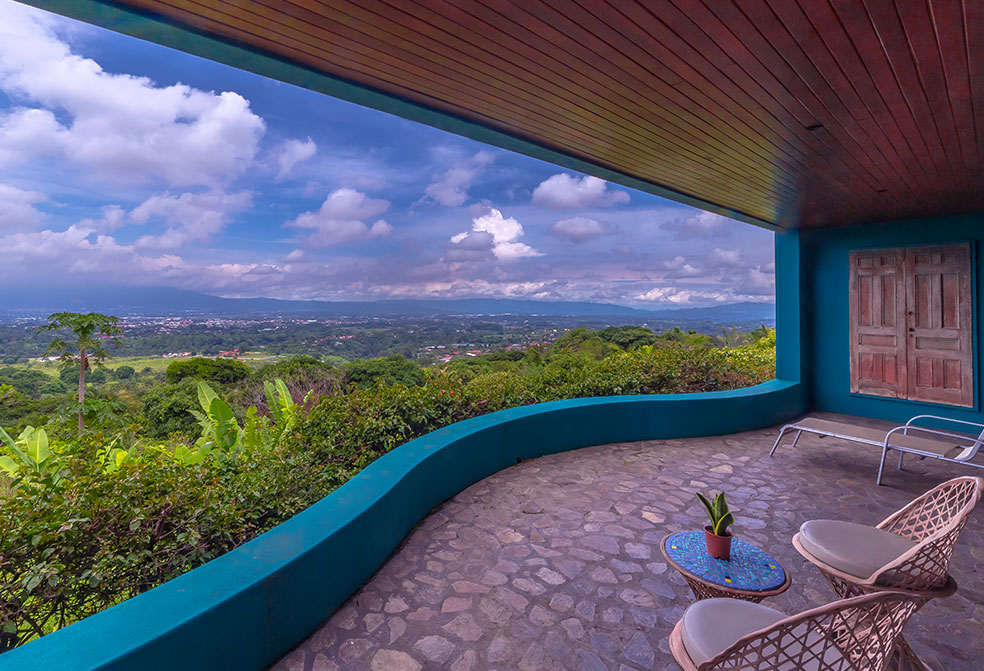 Airbnb in Costa Rica near airport and all sight seeing activities