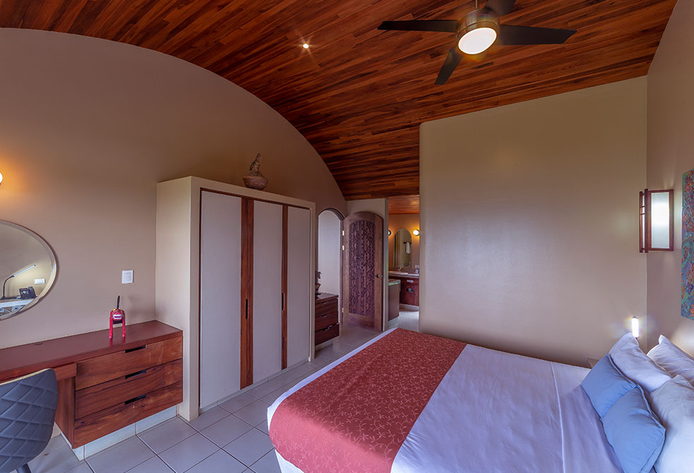 Luxury rooms in the heart of a tropical paradise of Costa Rica